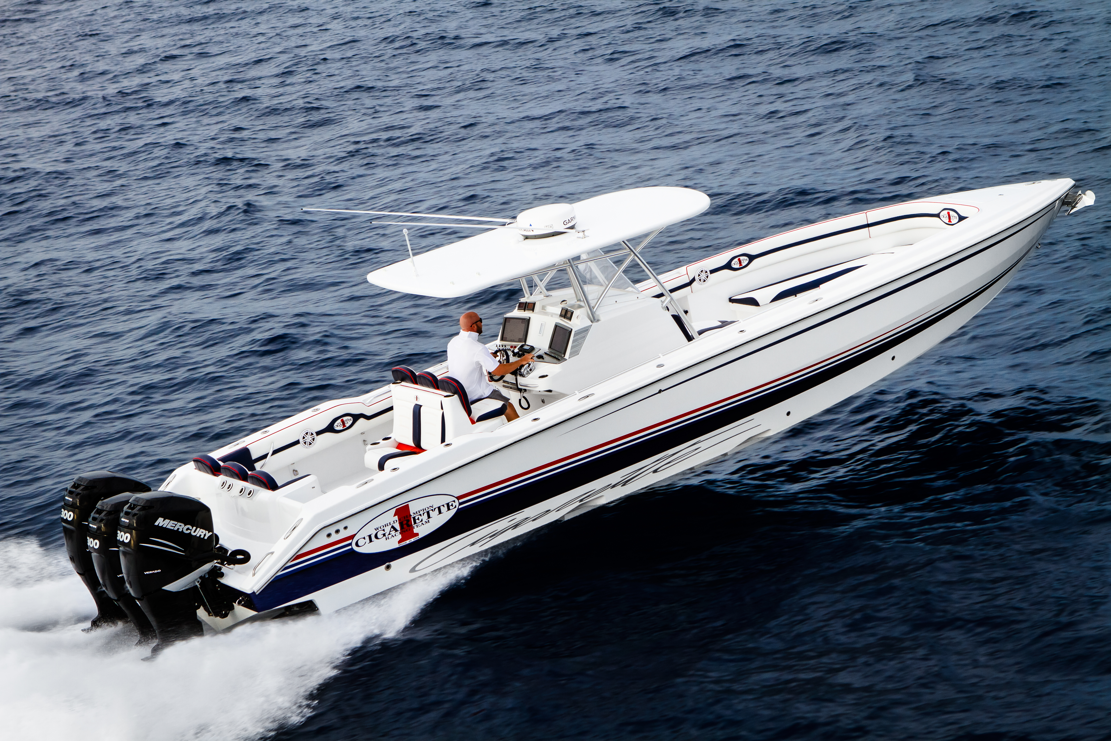 39 foot cigarette boat Cigarette 39' GT