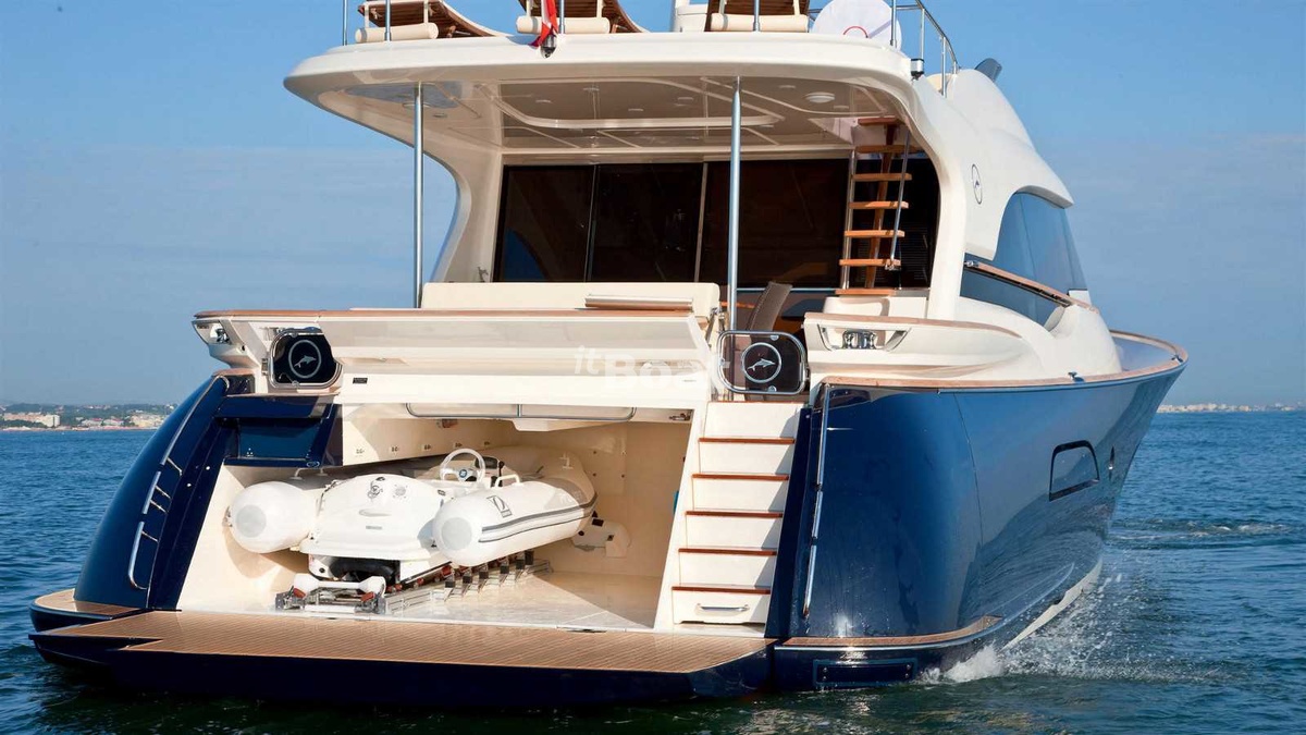 Seven Seas Legend 72 Fly - Review, Specifications & Price